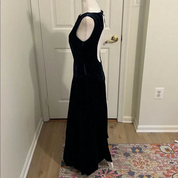 Reformation Elvira Velvet Boat Neck Open Back Midi Maxi Dress Navy NWT Size 6 - Picture 10 of 16